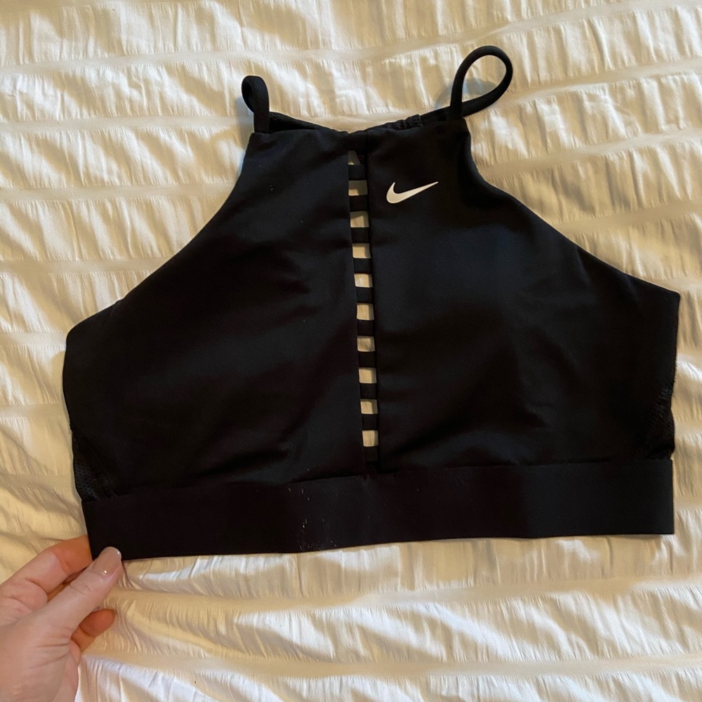 High neck Nike sports bra